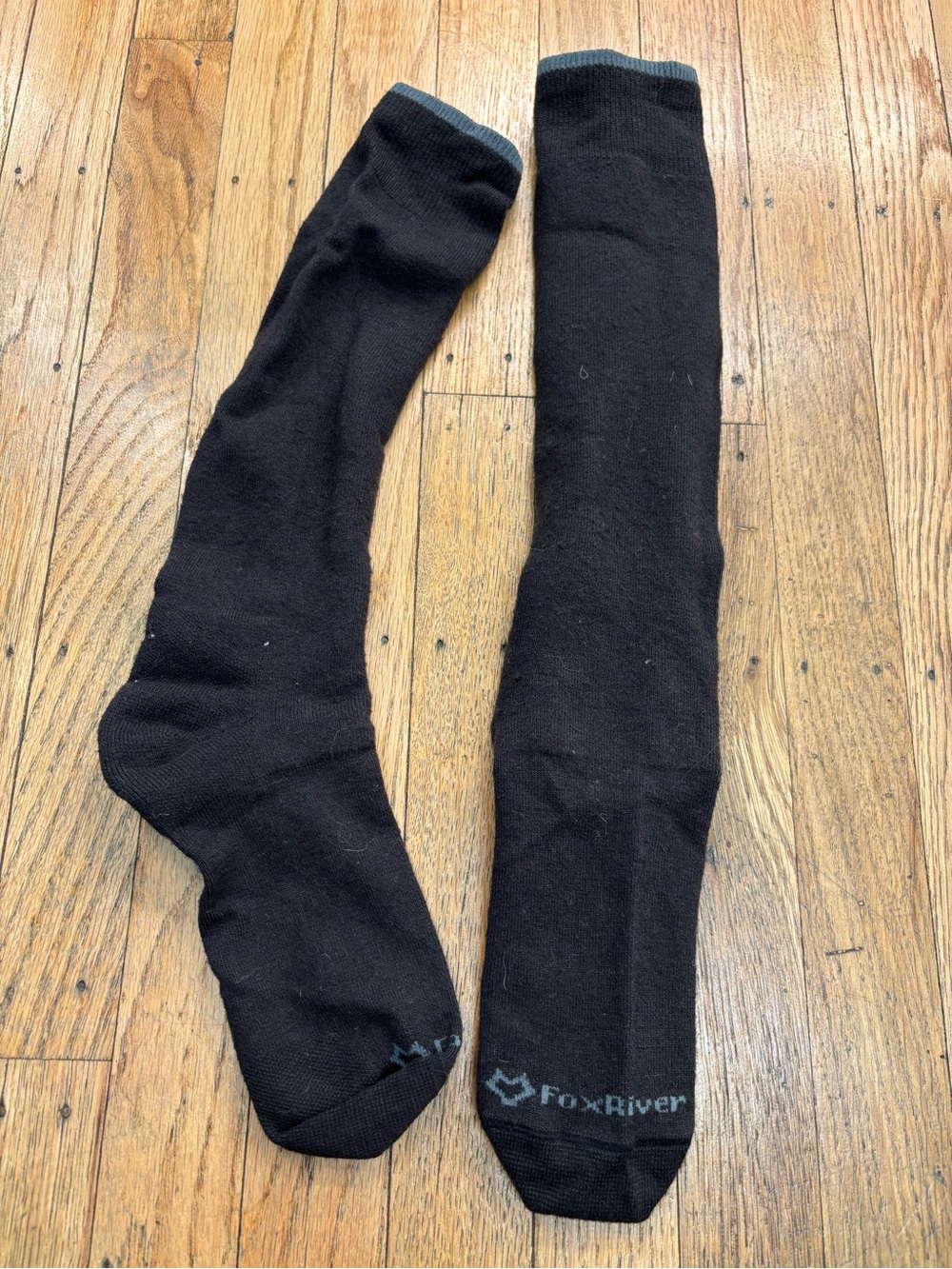 FoxRiver Men's medium ski Socks - thin